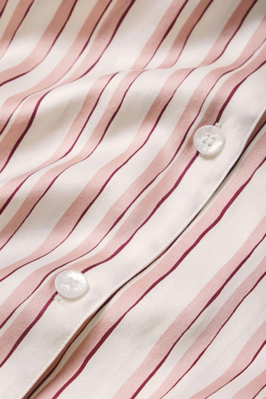 Eberjey x ILIA - Inez Washable Silk Printed Long PJ Set - Image 4