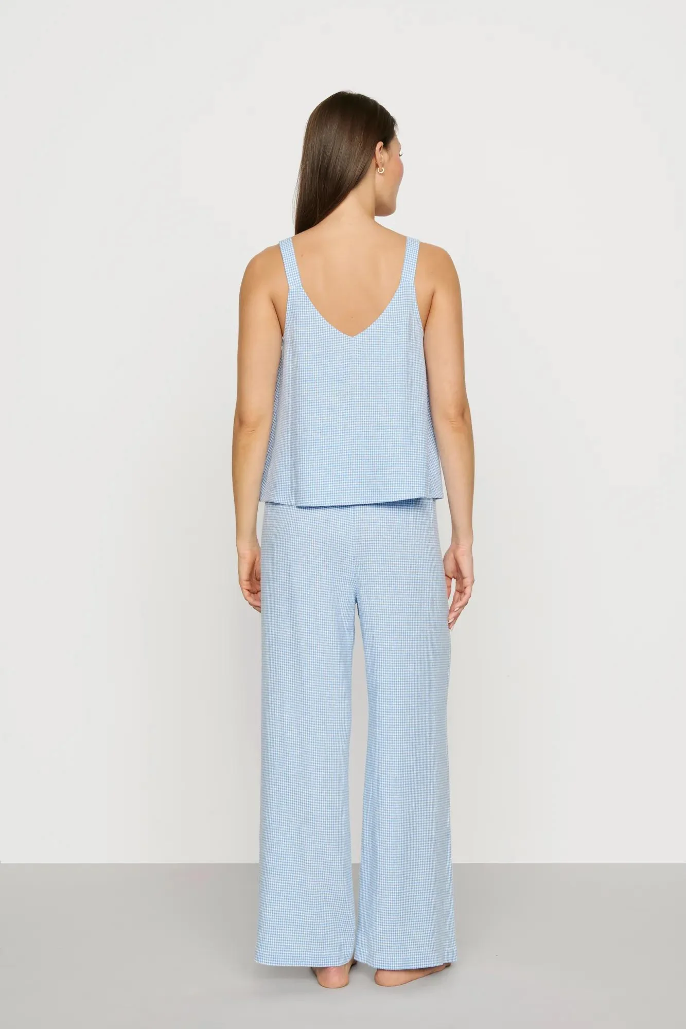 Linen Blend V Neck Cami - Image 3