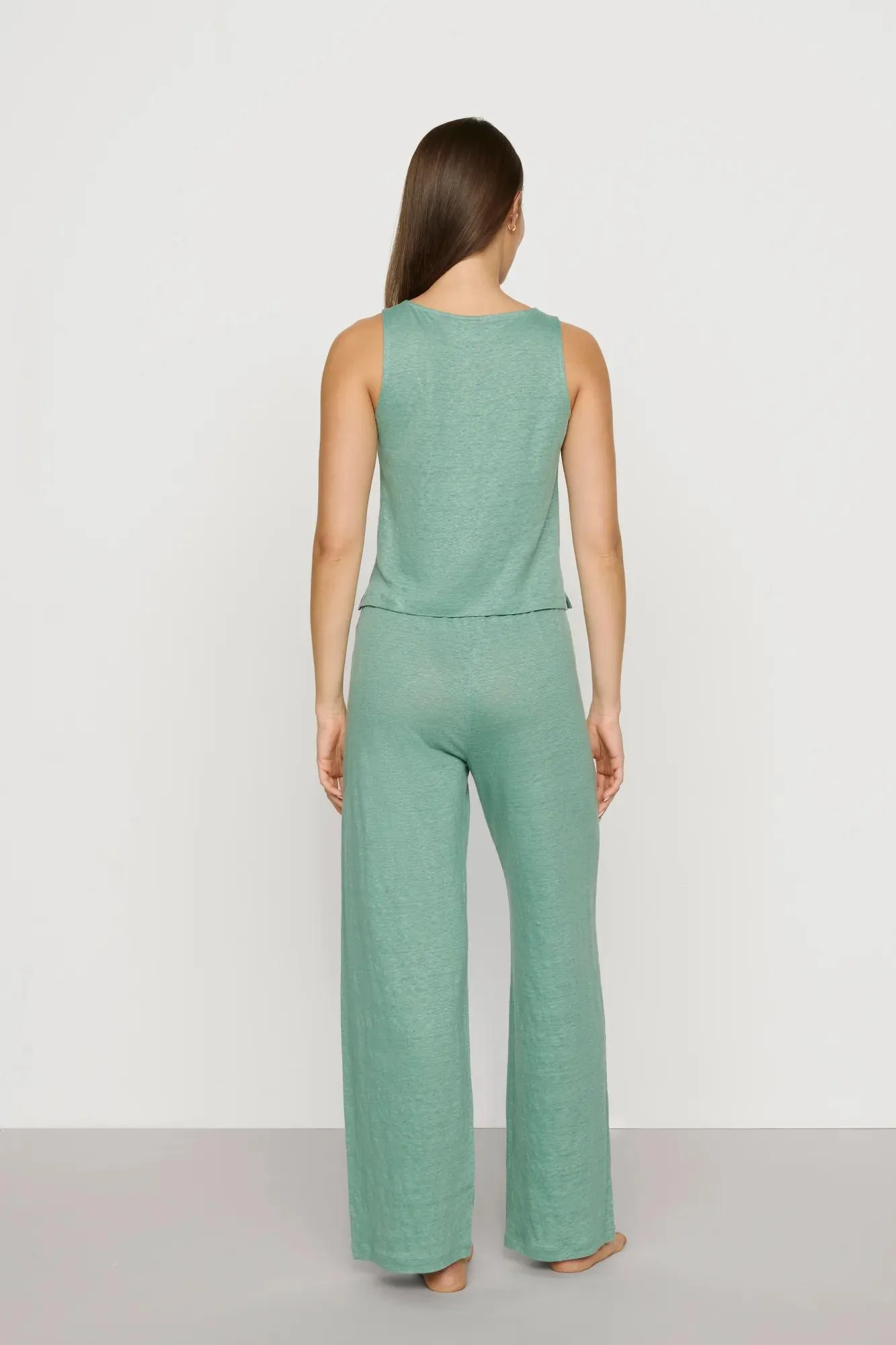 Organic Linen Knit Boat Neck Crop Tank - Image 3